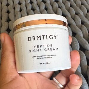 DRMTLGY Peptide Night Cream — White with Rose Gold Accent